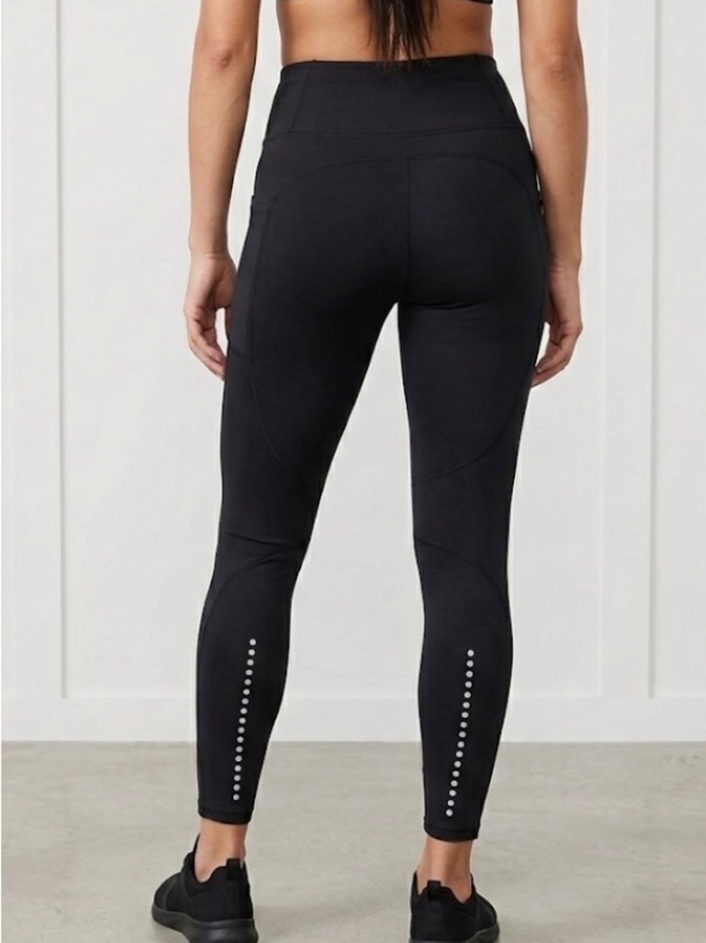 Black reflective workout leggings
